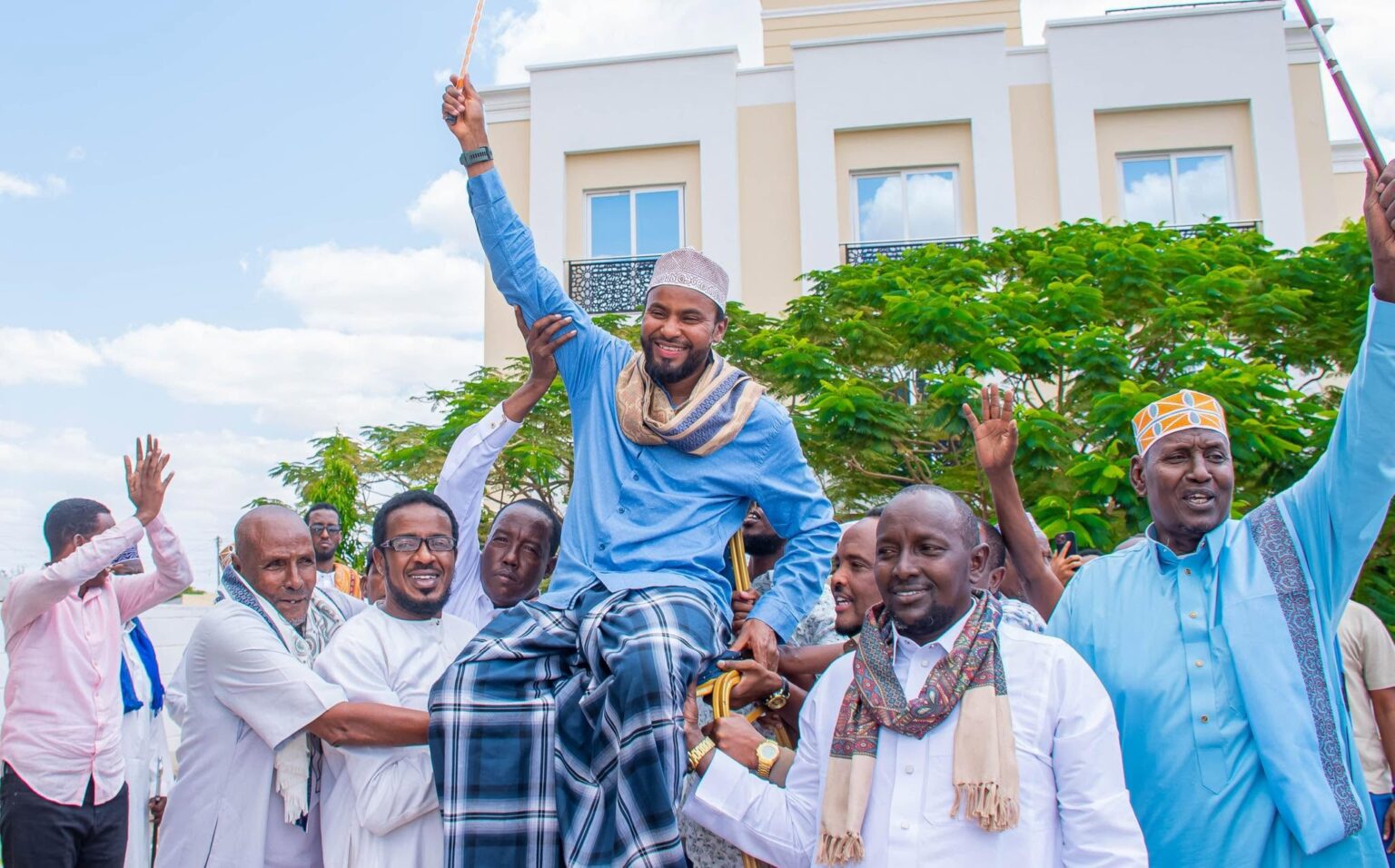 Garissa Senator Abdul Haji addresses supporters during a town hall meeting in Garissa, where he accused political rivals of interfering with his support base ahead of the 2027 gubernatorial race. Photo: Asal Post