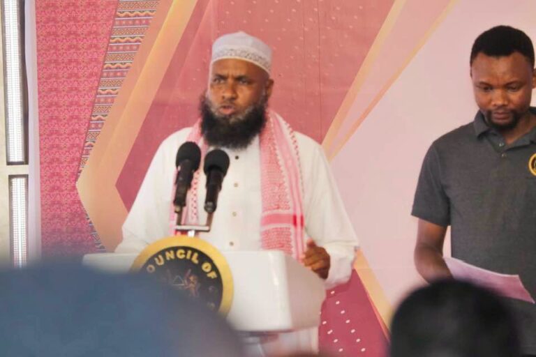 Religious leaders and government officials attend the opening session of the 2026 Devolution Sensitisation Week in Garissa, where SUPKEM reaffirmed its commitment to promoting good governance, national cohesion and inclusive development. Photo: Asal Post
